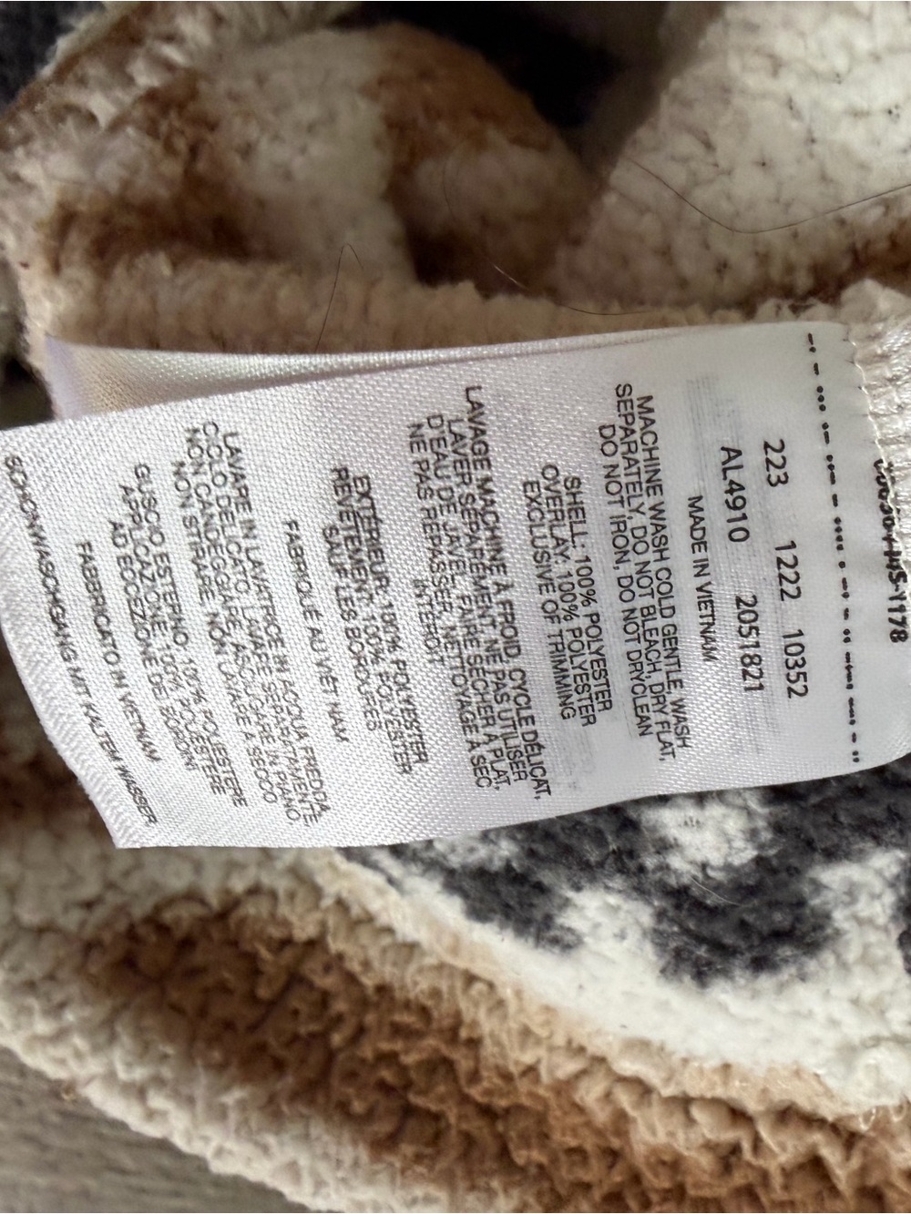 Columbia Cream, Brown & Black Sherpa Pullover quarter zip pullover, M - Picture 9 of 11